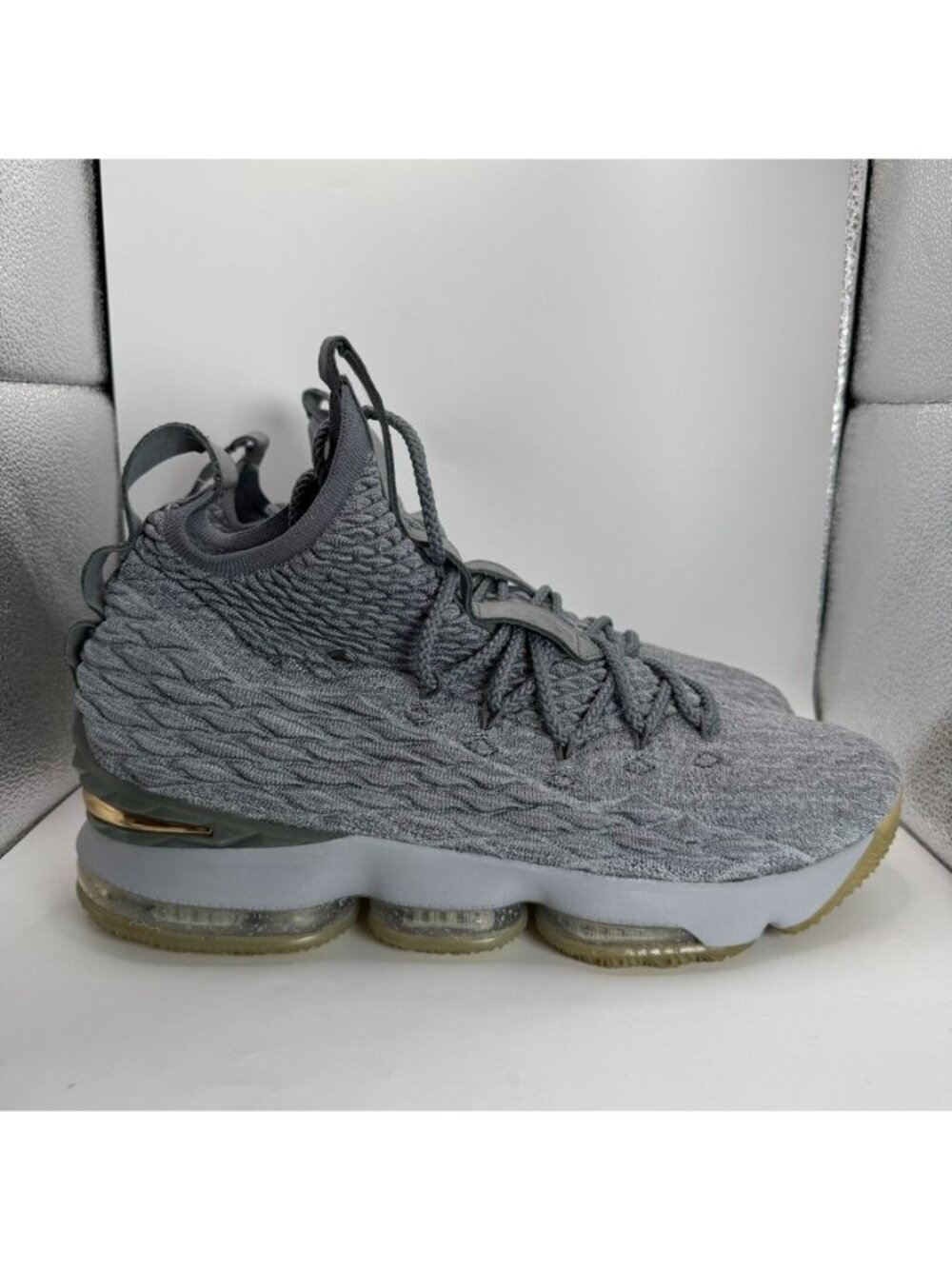 Nike LeBron 15 City Edition Wolf Grey Basketball Shoes Size 11.5 Mens Knit Upper